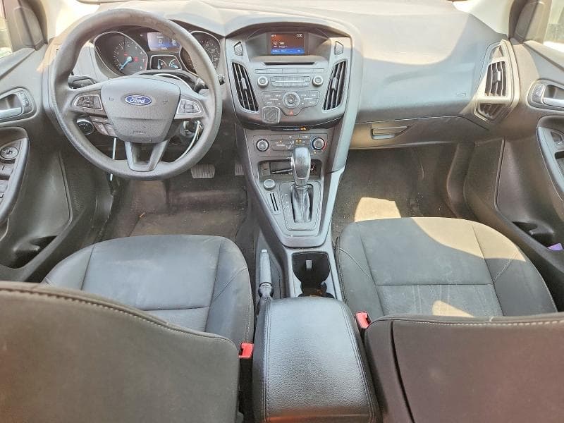 2017 FORD FOCUS SE 8