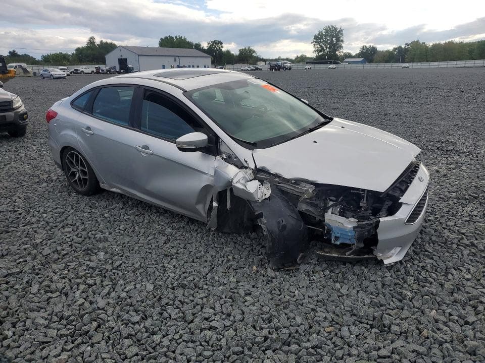 2018 FORD FOCUS SEL 4