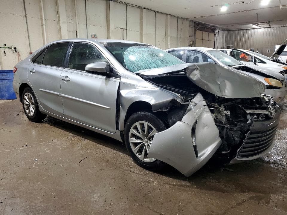 2017 TOYOTA CAMRY LE 4