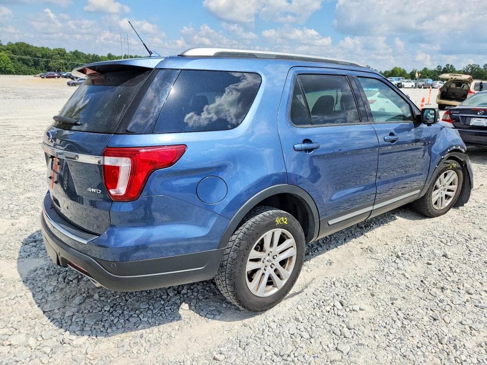 2018 FORD EXPLORER XLT 3