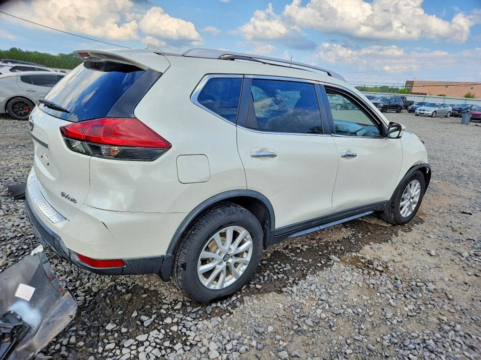 2018 NISSAN ROGUE SV 3