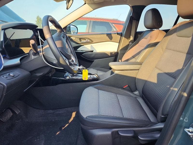 2025 CHEVROLET TRAX 1LT 7