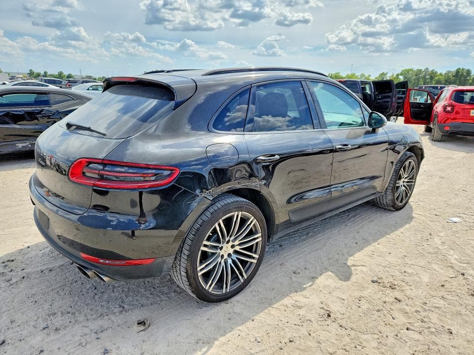 2018 PORSCHE MACAN 3