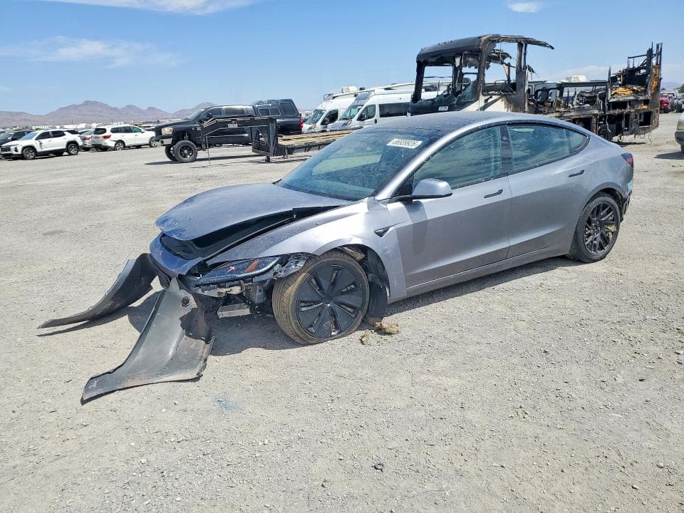 2025 TESLA MODEL 3 - 1