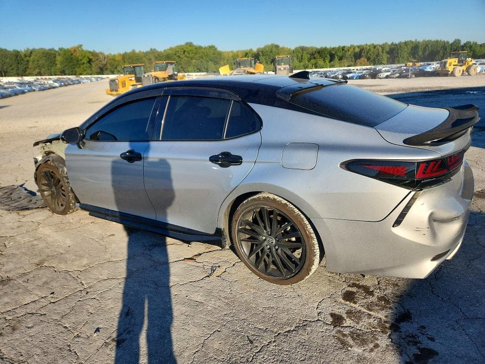 2022 TOYOTA CAMRY XSE V6 2