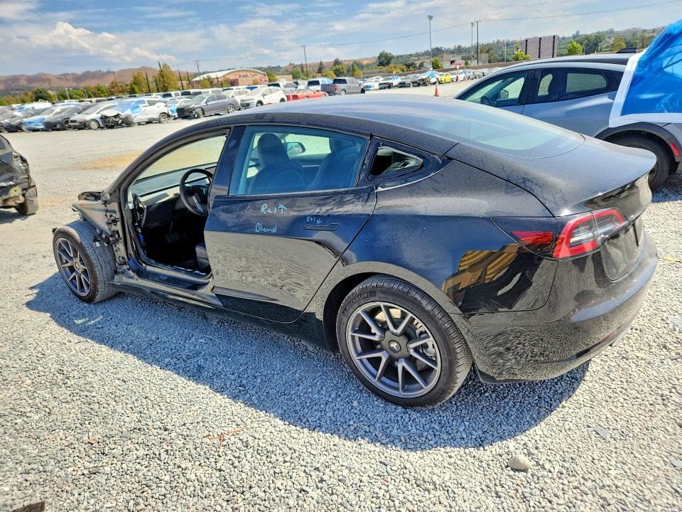 2023 TESLA MODEL 3 2