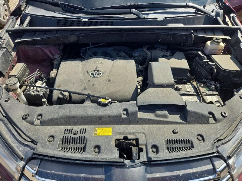 2017 TOYOTA HIGHLANDER XLE 11