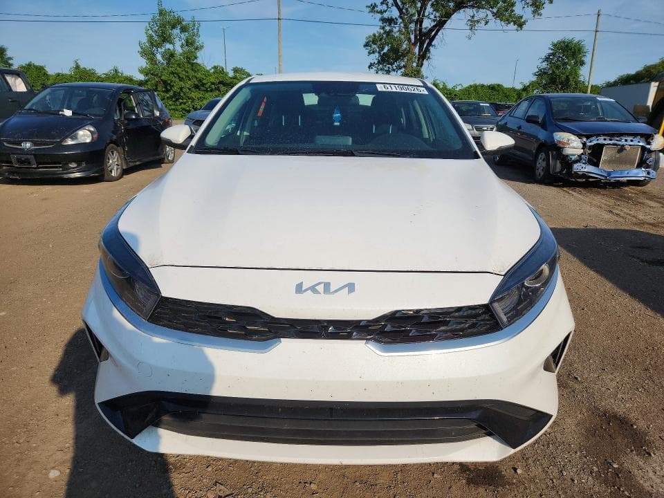 2023 KIA FORTE EX 5