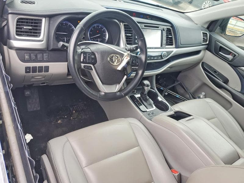 2019 TOYOTA HIGHLANDER XLE 8