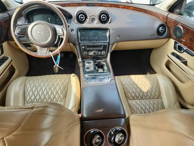 2019 JAGUAR XJL PORTFOLIO 8
