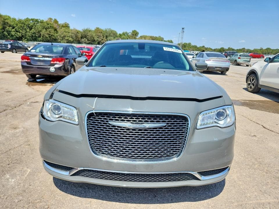 2017 CHRYSLER 300 LIMITED 5