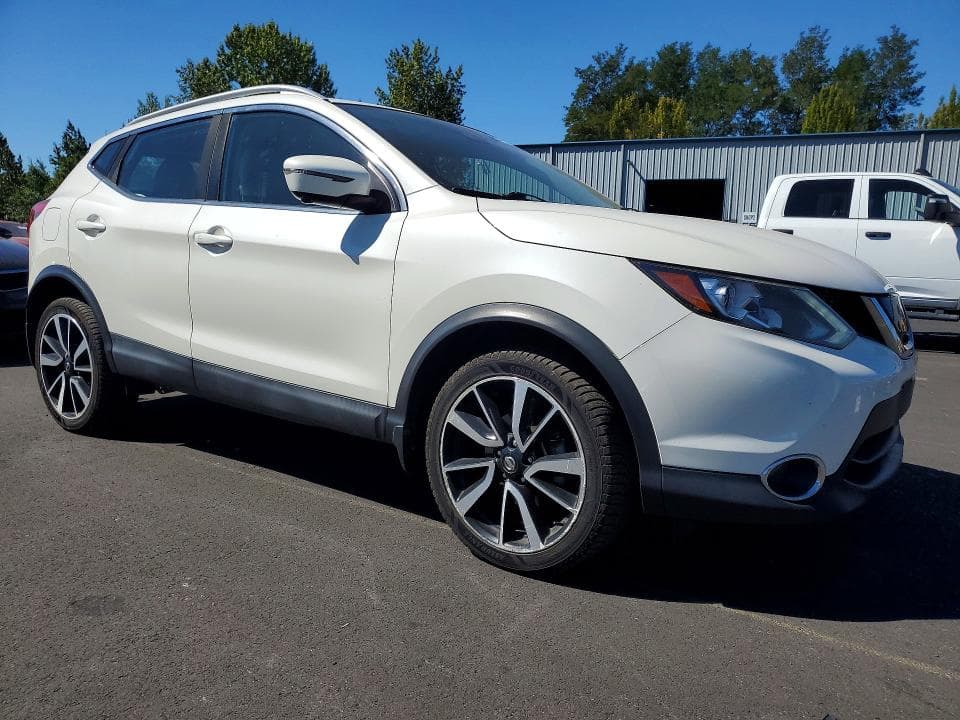 2017 NISSAN ROGUE SPORT SL 4