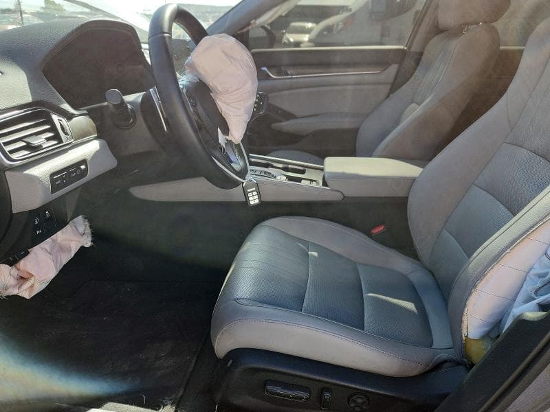 2018 HONDA ACCORD TOURING 7