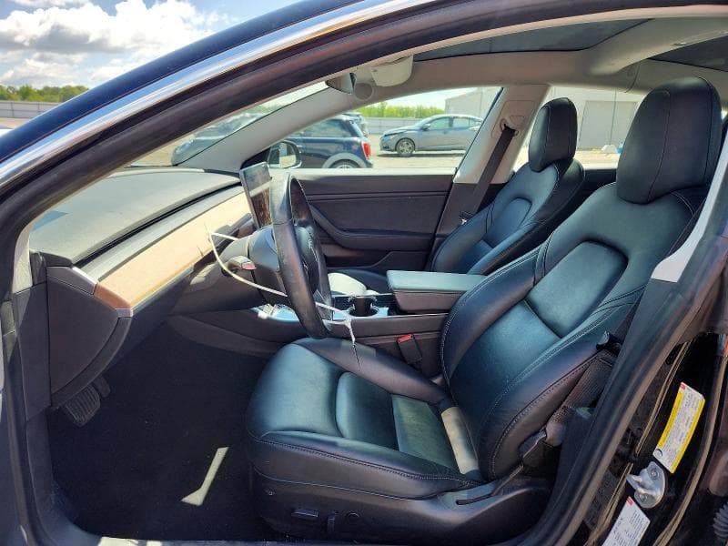 2018 TESLA MODEL 3 7
