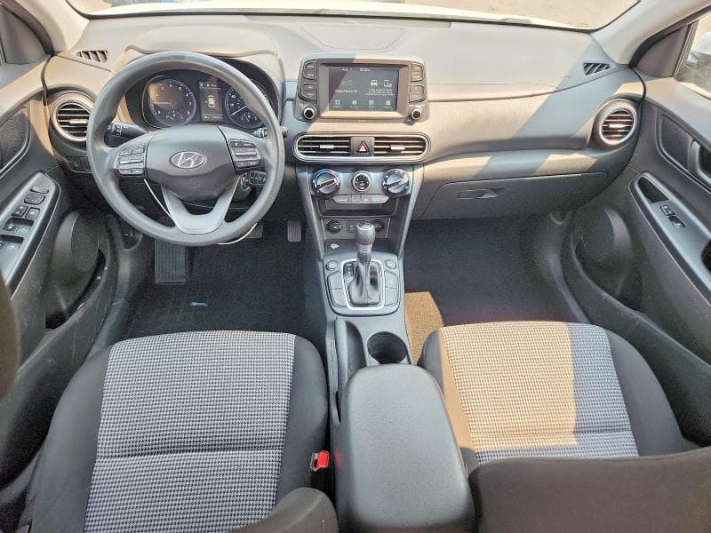 2021 HYUNDAI KONA SE 8