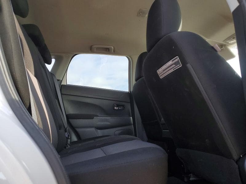 2018 MITSUBISHI RVR SE 11
