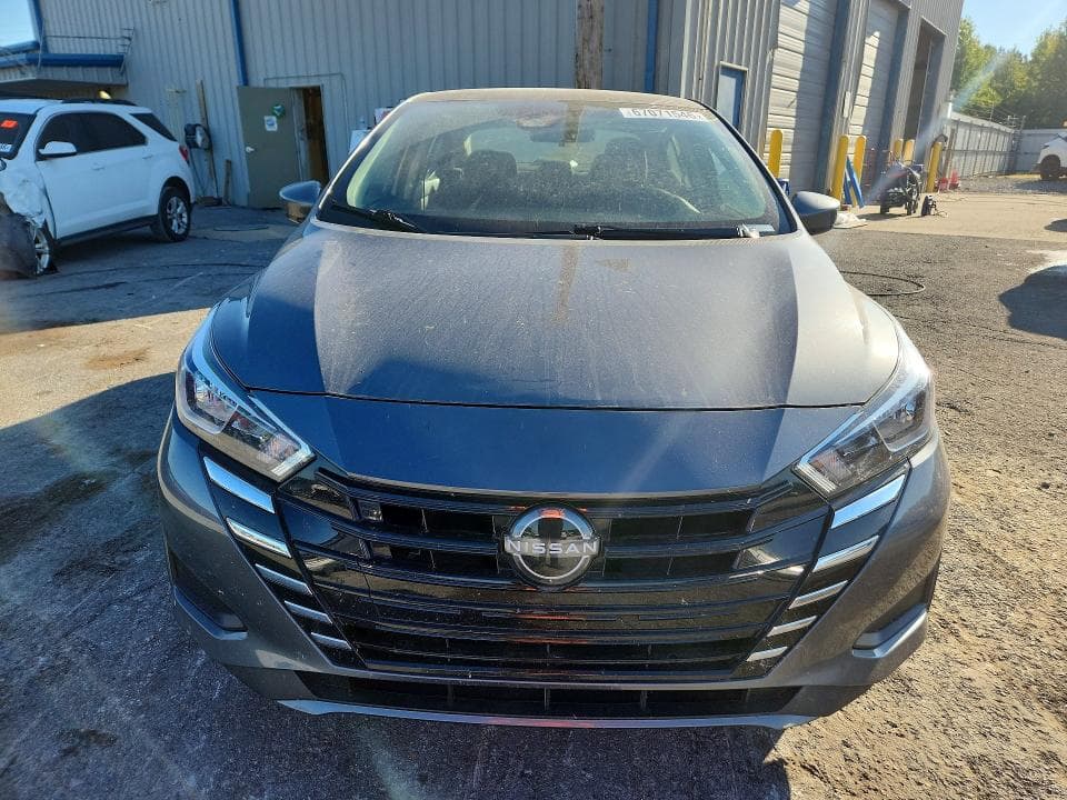 2023 NISSAN VERSA SV 5
