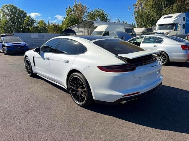 2017 PORSCHE PANAMERA 2 3