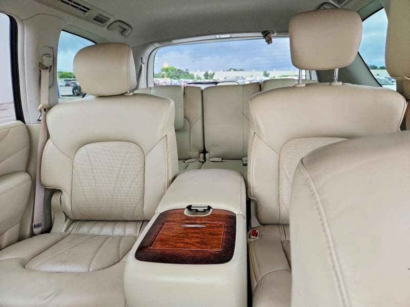 2017 INFINITI QX80 BASE 10
