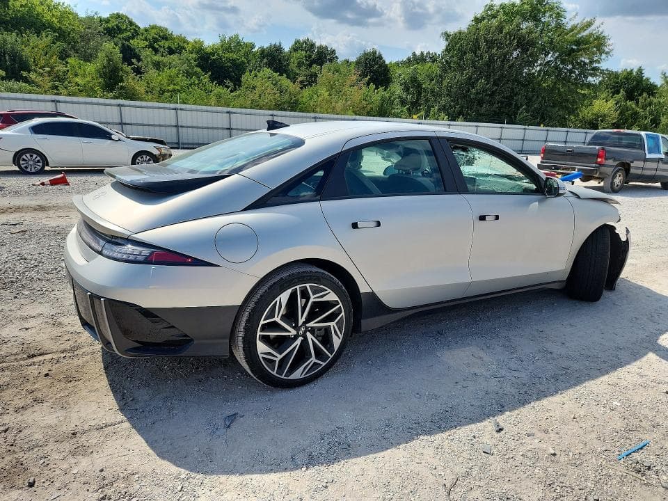2023 HYUNDAI IONIQ 6 SEL 3