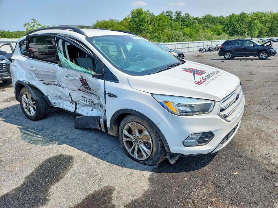 2018 FORD ESCAPE SE 4