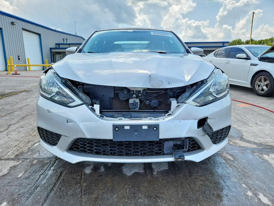 2019 NISSAN SENTRA SV 5