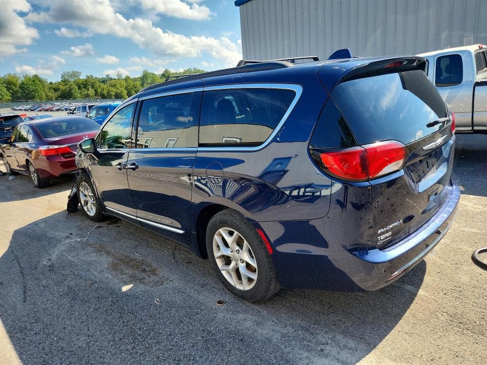 2017 CHRYSLER PACIFICA TOURING L 2