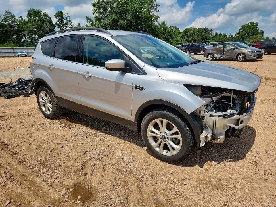 2018 FORD ESCAPE SE 4
