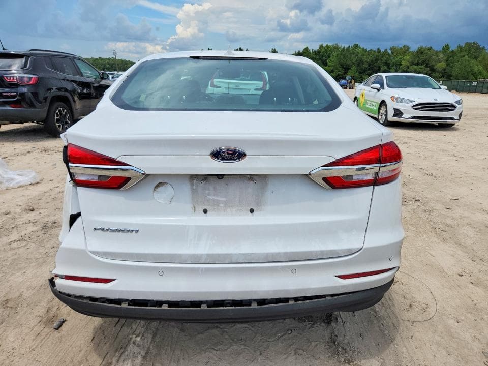 2020 FORD FUSION SE 6