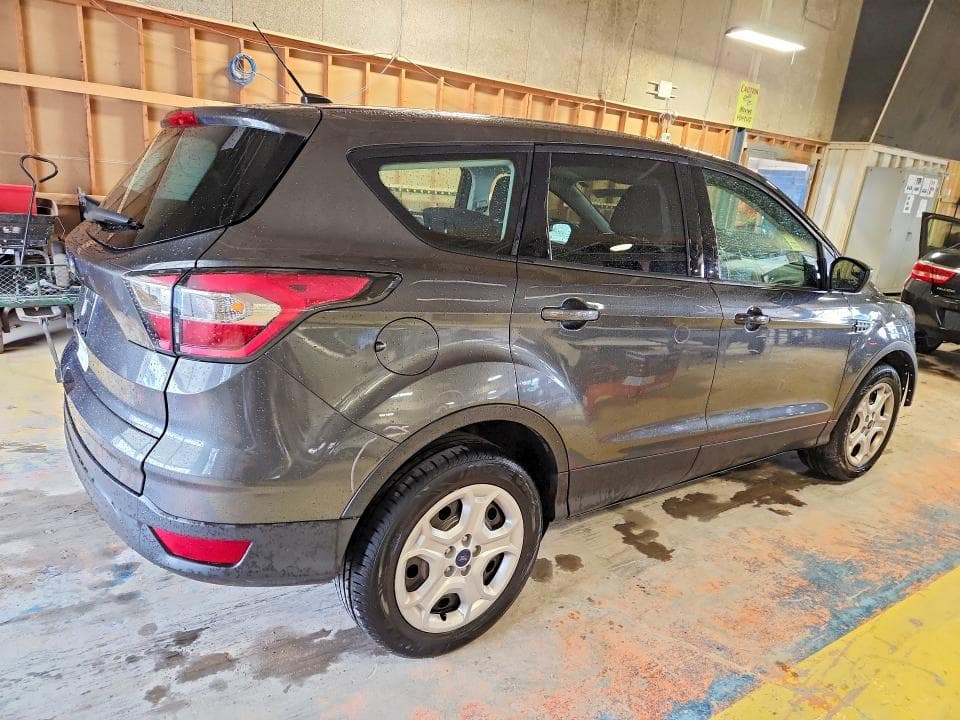 2017 FORD ESCAPE S 3