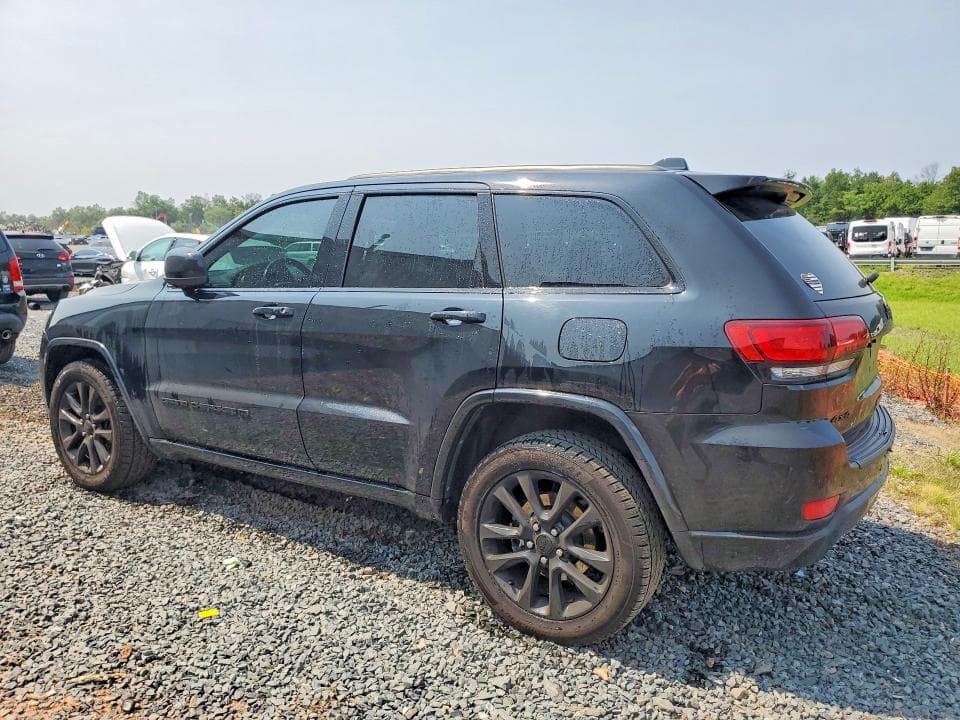 2022 JEEP GRAND CHEROKEE LAREDO E 2