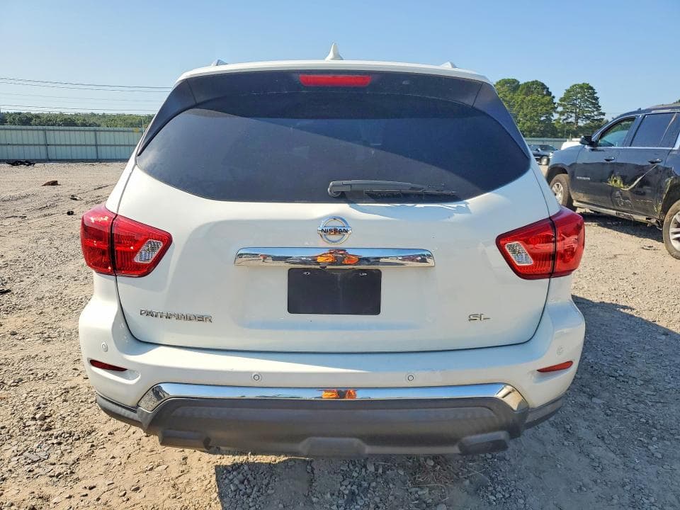 2019 NISSAN PATHFINDER SL 6