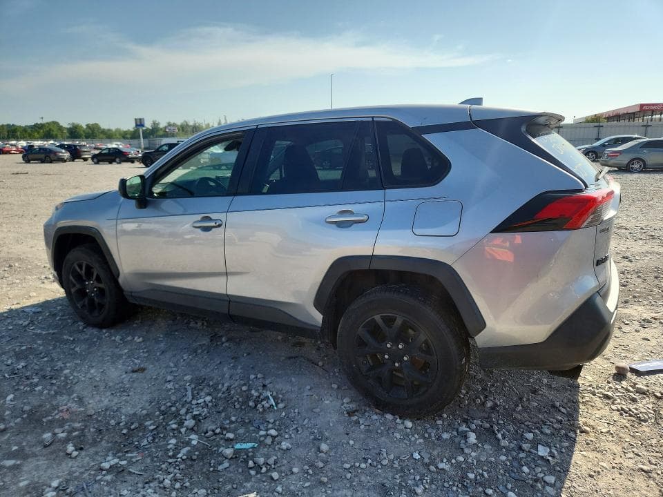 2022 TOYOTA RAV4 LE 2