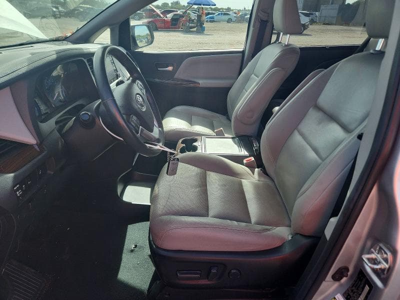 2019 TOYOTA SIENNA LIMITED 7-PASSENGER 7