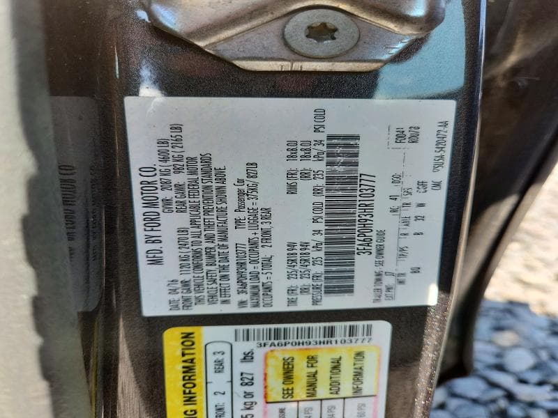 2017 FORD FUSION SE 12