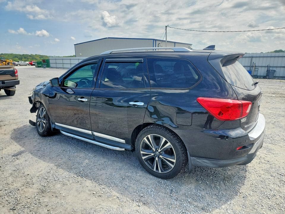 2019 NISSAN PATHFINDER PLATINUM 2
