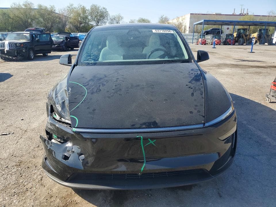 2026 TESLA MODEL Y 5