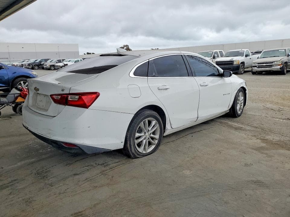 2018 CHEVROLET MALIBU LT 3