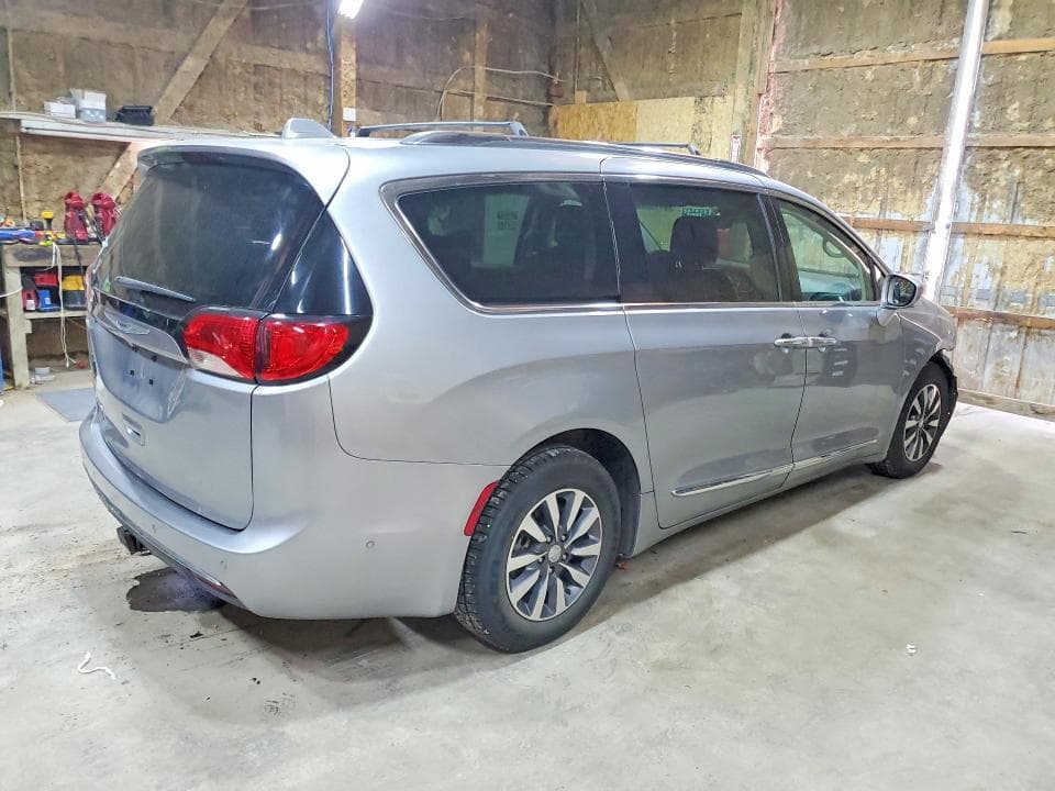 2020 CHRYSLER PACIFICA TOURING L PLUS 3