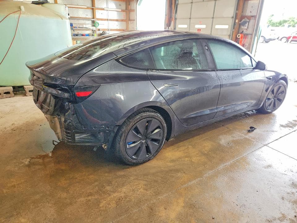 2024 TESLA MODEL 3 3