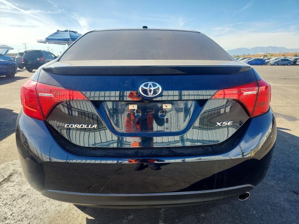 2018 TOYOTA COROLLA XSE 6
