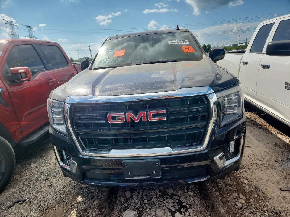 2022 GMC YUKON SLE 5