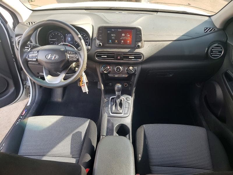 2021 HYUNDAI KONA SE 8