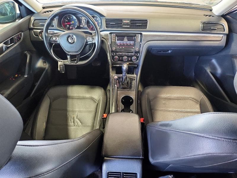 2018 VOLKSWAGEN PASSAT SE SE 8