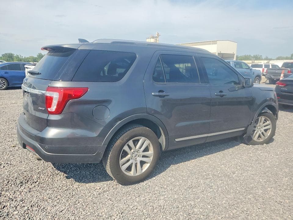 2018 FORD EXPLORER XLT 3