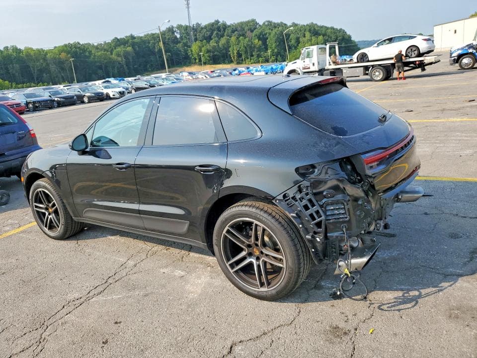 2020 PORSCHE MACAN 2
