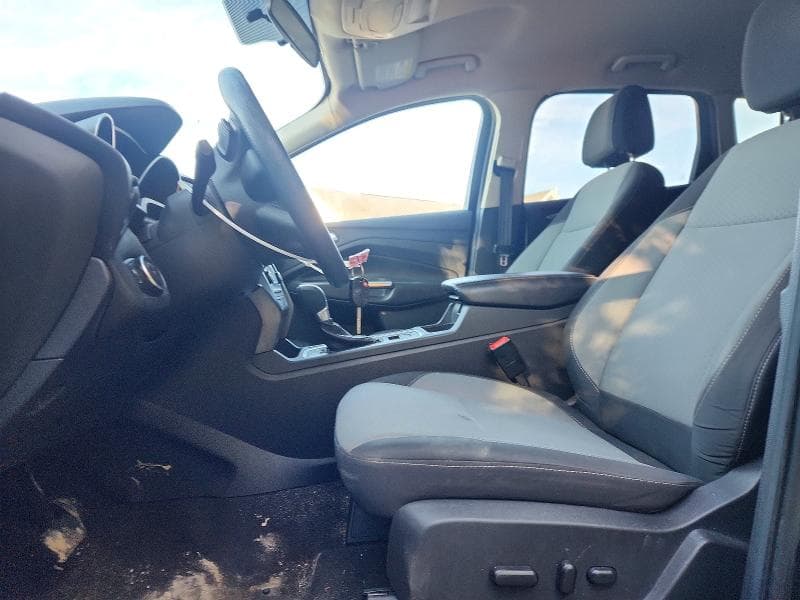 2017 FORD ESCAPE SE 7