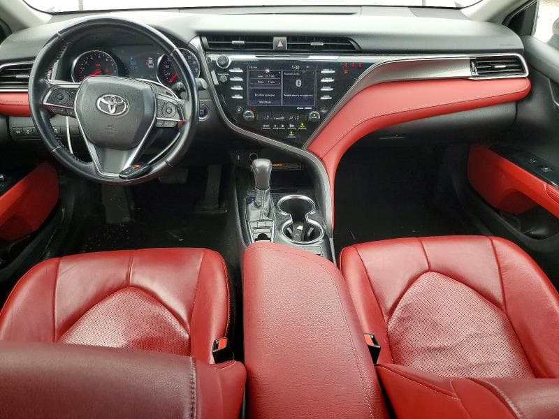 2019 TOYOTA CAMRY XSE 8