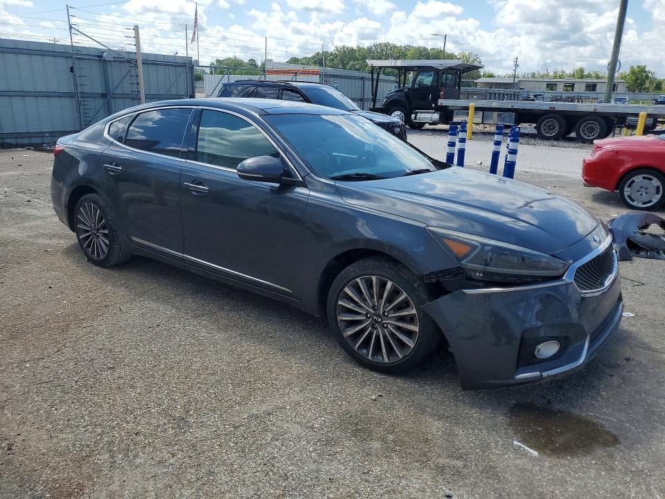 2017 KIA CADENZA PREMIUM 4