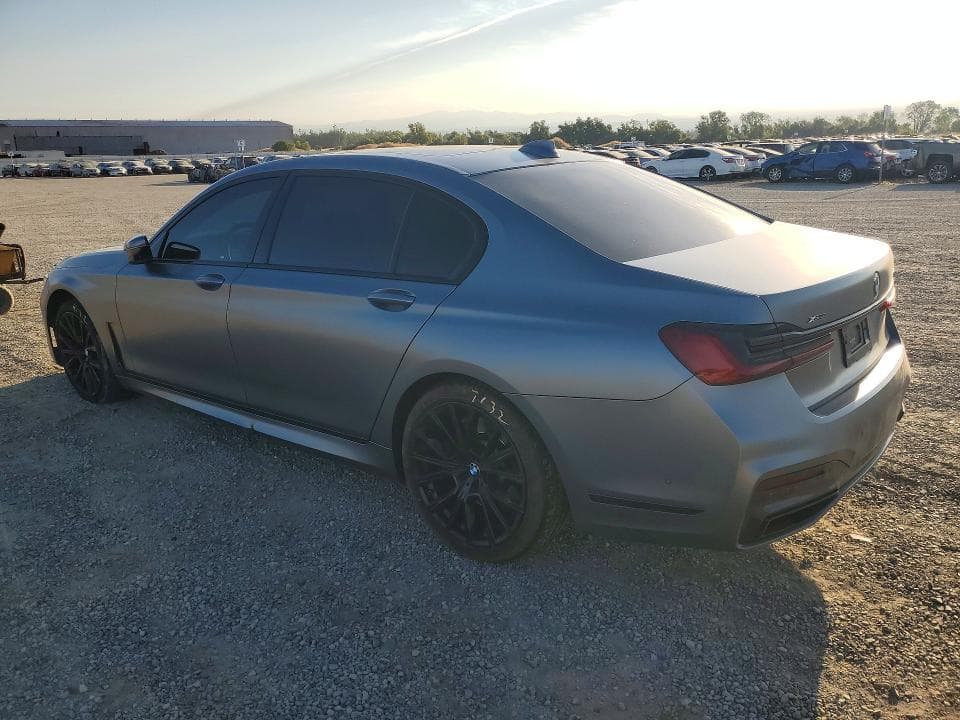 2022 BMW 750 XI 2